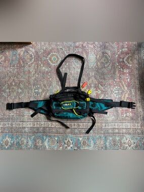 Vintage 90’s Mountainsmith Tour Pack Teal and Black with Yellow Accents